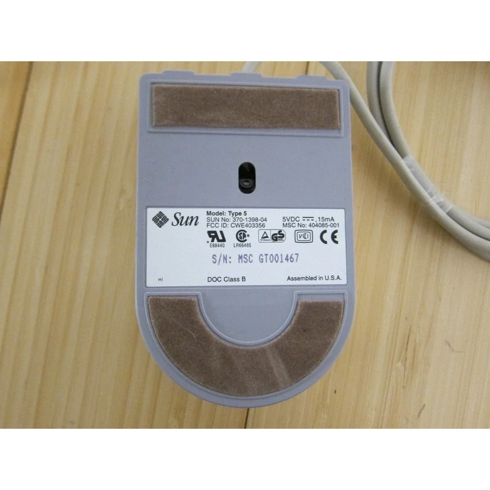 Sun Microsystems‎ 370-1398 Type 5 Three Button Optical Mouse (listing 4 of 5)